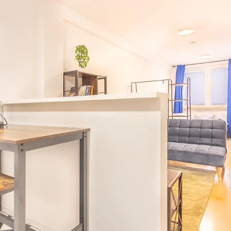 Balkon, 4k Tv, Kaffee, Netflix Apartament